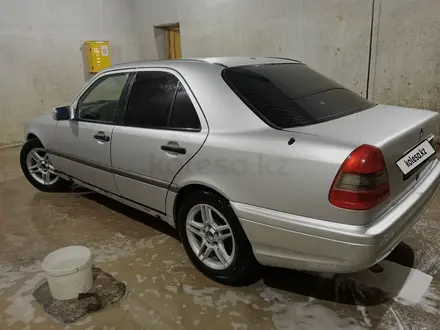 Mercedes-Benz C 180 1995 года за 1 500 000 тг. в Актау – фото 14