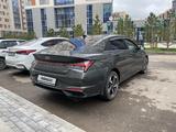 Hyundai Elantra 2021 года за 10 000 000 тг. в Астана – фото 2