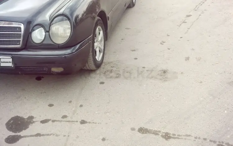 Mercedes-Benz E 230 1996 года за 2 500 000 тг. в Жезказган