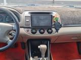 Toyota Camry 2003 года за 4 000 000 тг. в Караганда – фото 4