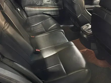 BMW 750 2006 года за 6 500 000 тг. в Алматы – фото 13