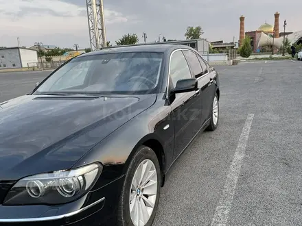 BMW 750 2006 года за 6 500 000 тг. в Алматы – фото 6