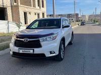 Toyota Highlander 2015 годаfor17 200 000 тг. в Актау