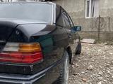 Mercedes-Benz E 230 1992 года за 800 000 тг. в Алматы