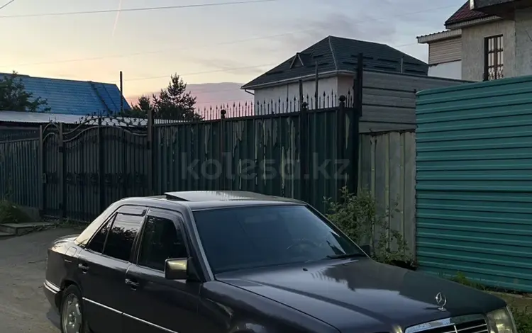 Mercedes-Benz E 200 1995 года за 1 600 000 тг. в Алматы