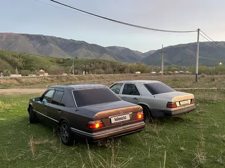 Mercedes-Benz E 200 1995 года за 1 600 000 тг. в Алматы – фото 9