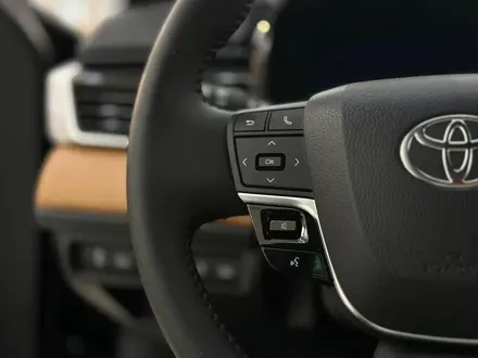 Toyota Camry Luxe 2026 года за 24 190 000 тг. в Кокшетау – фото 13