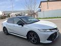 Toyota Camry 2020 года за 15 500 000 тг. в Алматы – фото 3