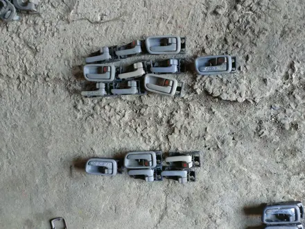 Ручка внутренняя. Toyota land cruiser 100 за 5 000 тг. в Алматы – фото 3