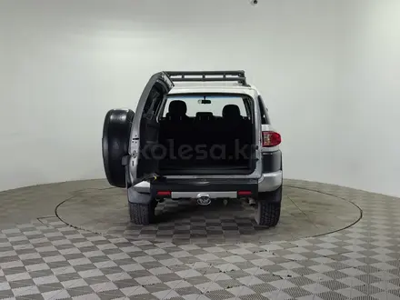 Toyota FJ Cruiser 2006 года за 13 020 000 тг. в Алматы – фото 9