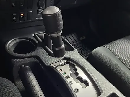 Toyota FJ Cruiser 2006 года за 13 020 000 тг. в Алматы – фото 16