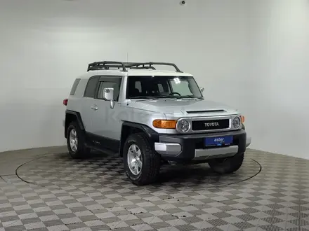 Toyota FJ Cruiser 2006 года за 13 020 000 тг. в Алматы – фото 3