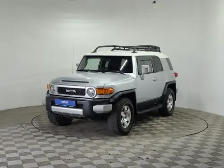 Toyota FJ Cruiser 2006 года за 13 020 000 тг. в Алматы