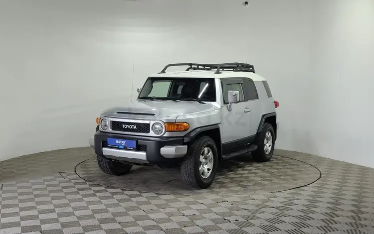 Toyota FJ Cruiser 2006 года за 13 020 000 тг. в Алматы