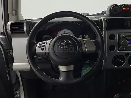 Toyota FJ Cruiser 2006 года за 13 020 000 тг. в Алматы – фото 13