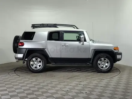 Toyota FJ Cruiser 2006 года за 13 020 000 тг. в Алматы – фото 4