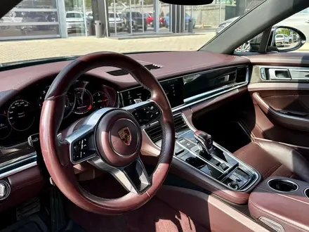 Porsche Panamera 2018 года за 35 000 000 тг. в Алматы – фото 8