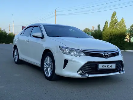 Toyota Camry 2015 года за 10 500 000 тг. в Уральск
