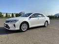 Toyota Camry 2015 года за 10 500 000 тг. в Уральск – фото 4