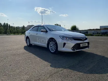 Toyota Camry 2015 года за 10 500 000 тг. в Уральск – фото 7