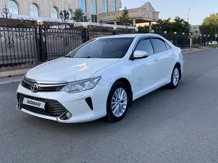 Toyota Camry 2015 года за 10 500 000 тг. в Уральск – фото 9