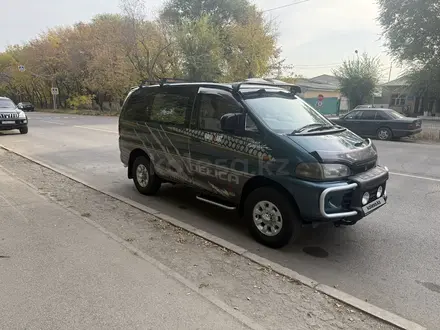 Mitsubishi Delica 1994 года за 4 500 000 тг. в Алматы – фото 2