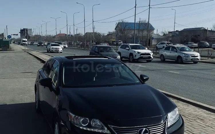 Lexus ES 300h 2015 годаүшін10 900 000 тг. в Атырау