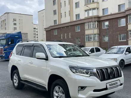 Toyota Land Cruiser Prado 2021 года за 26 500 000 тг. в Астана – фото 2