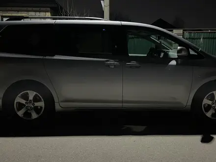 Toyota Sienna 2015 года за 13 500 000 тг. в Алматы – фото 8
