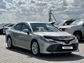 Toyota Camry 2018 года за 11 000 000 тг. в Актобе – фото 3