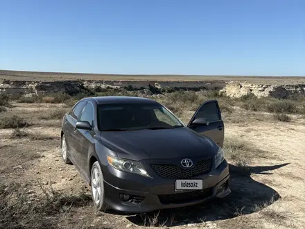 Toyota Camry 2011 года за 5 150 000 тг. в Жанаозен – фото 4