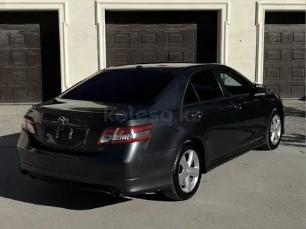 Toyota Camry 2011 года за 5 150 000 тг. в Жанаозен – фото 9