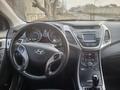 Hyundai Elantra 2014 года за 5 100 000 тг. в Атырау – фото 2