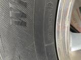 Комплект дисков Toyota (оригинал) 7, 5х17 6х139, 7 D106.1 НТ30 с зимними ши за 250 000 тг. в Алматы