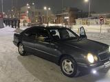 Mercedes-Benz E 300 1998 года за 1 800 000 тг. в Астана – фото 4