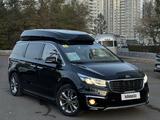 Kia Carnival 2016 годаfor10 490 000 тг. в Астана