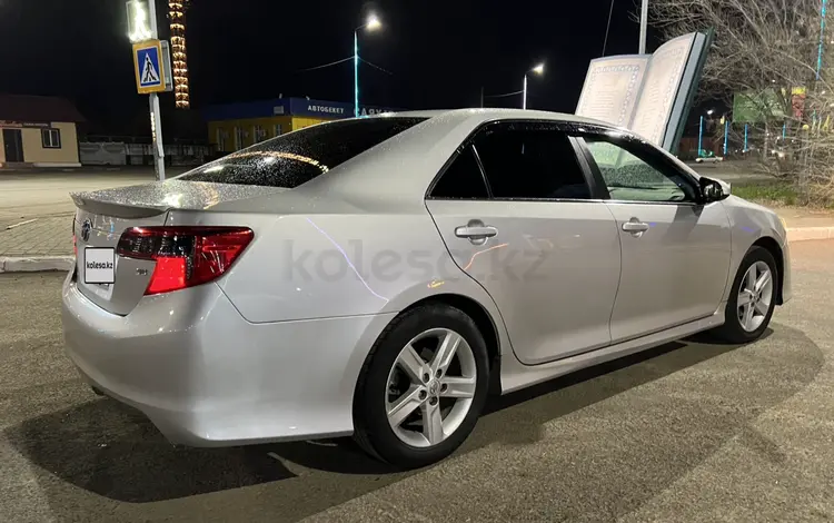 Toyota Camry 2014 года за 5 300 000 тг. в Актобе