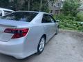 Toyota Camry 2014 года за 5 300 000 тг. в Актобе – фото 12