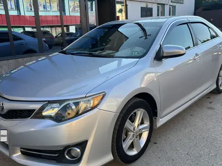 Toyota Camry 2014 года за 5 300 000 тг. в Актобе – фото 10