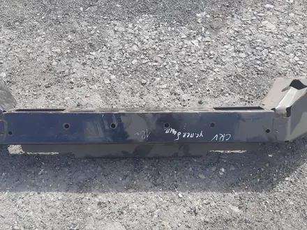 Усилитель переднего бампера хонда црв рд 1 за 8 000 тг. в Караганда