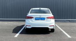 Hyundai Accent 2019 года за 7 860 000 тг. в Шымкент – фото 4