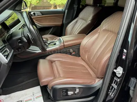 BMW X7 2020 года за 34 500 000 тг. в Алматы – фото 22