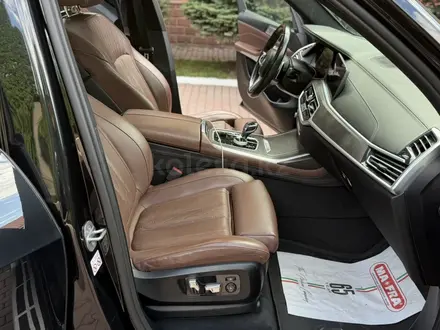 BMW X7 2020 года за 34 500 000 тг. в Алматы – фото 29