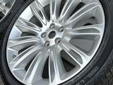 R22 Диски оригинал + шины Continental 275/40 R22 на Range Rover за 1 100 000 тг. в Алматы