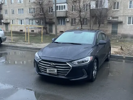 Hyundai Elantra 2018 года за 5 500 000 тг. в Атырау – фото 4