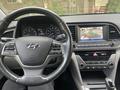 Hyundai Elantra 2018 годаүшін5 500 000 тг. в Атырау – фото 5