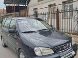 Kia Carens 2001 года за 1 700 000 тг. в Шымкент – фото 3