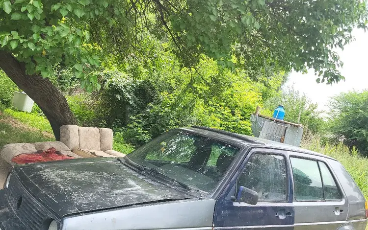 Volkswagen Golf 1991 года за 350 000 тг. в Алматы