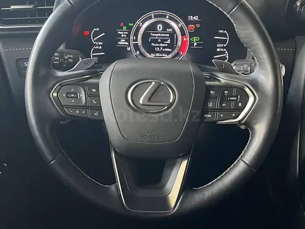 Lexus LX 600 2023 года за 75 000 000 тг. в Алматы – фото 12