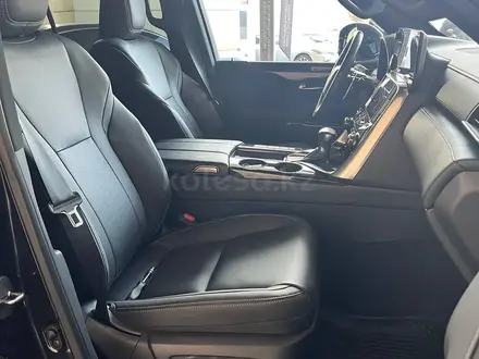 Lexus LX 600 2023 года за 75 000 000 тг. в Алматы – фото 8